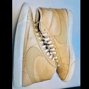 Nike blazer mid men’s size 9